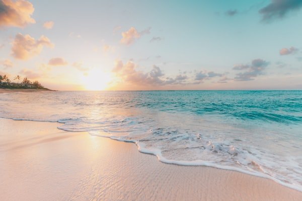 10 Essential Tips to Save Money on Your Travel